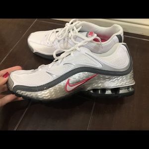 Womens nike shoes